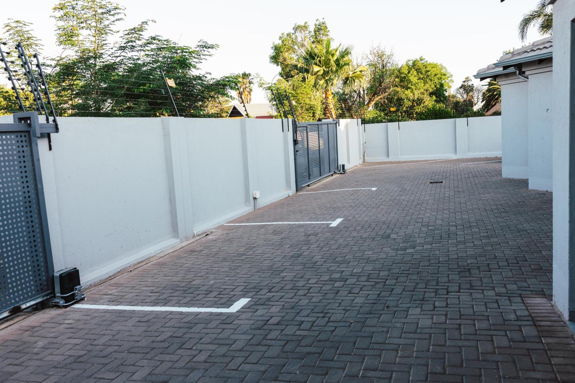 La Grace Hotell Kempton Park Eksteriør bilde